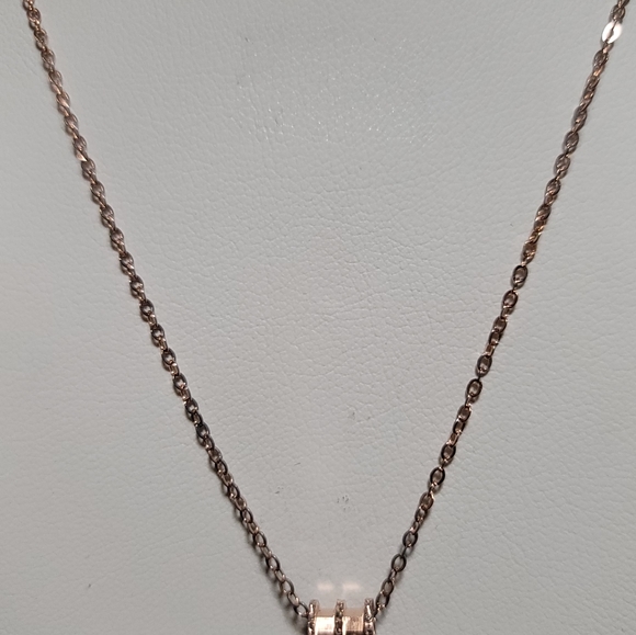 Necklaces/2 designs - Picture 2 of 2